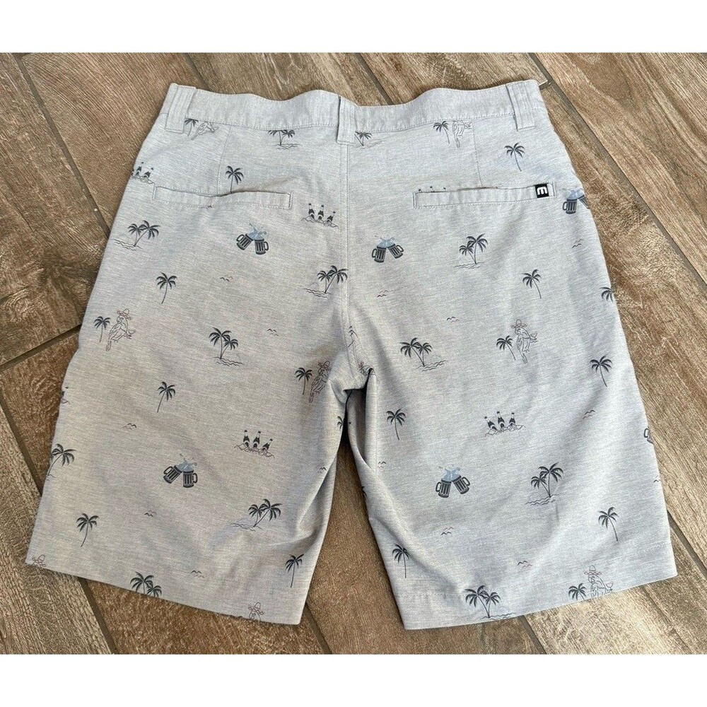 Travis Mathew Shorts Mens 30in Palm Tree Beer Parrot Tropical Print Golf - Picture 2 of 8